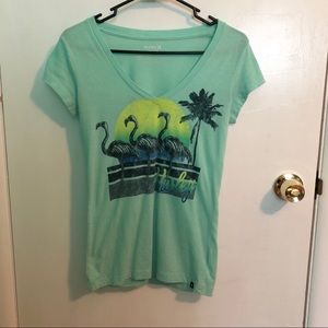 Hurley V Neck Women’s Graphic T shirt Size Small